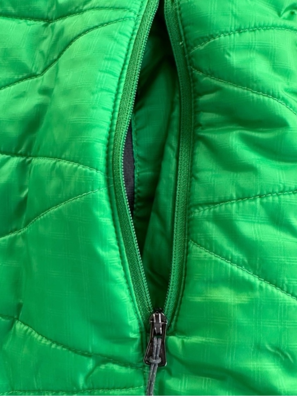COLUMBIA Mighty Lite III Quilted Packable Vest w. Omni-Heat in Green Size Medium - Picture 8 of 13